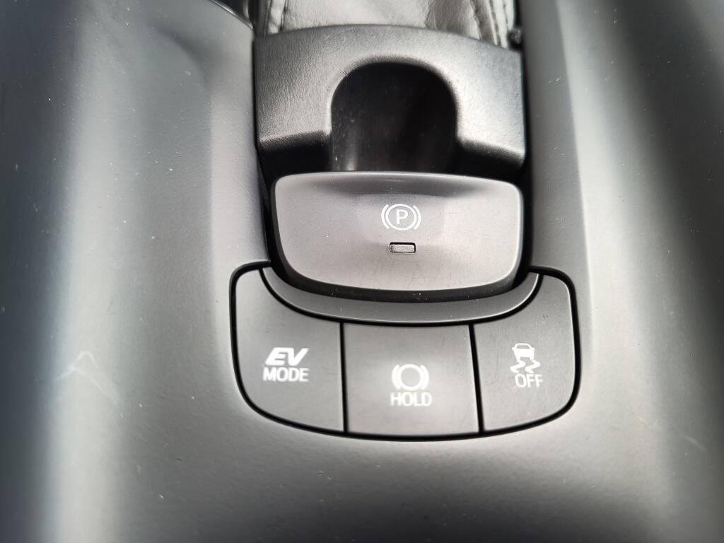 Toyota C-HR 1.8 Hybrid Dynamic | Trekhaak Afneembar | Adaptieve Cruise Control | - Image 23