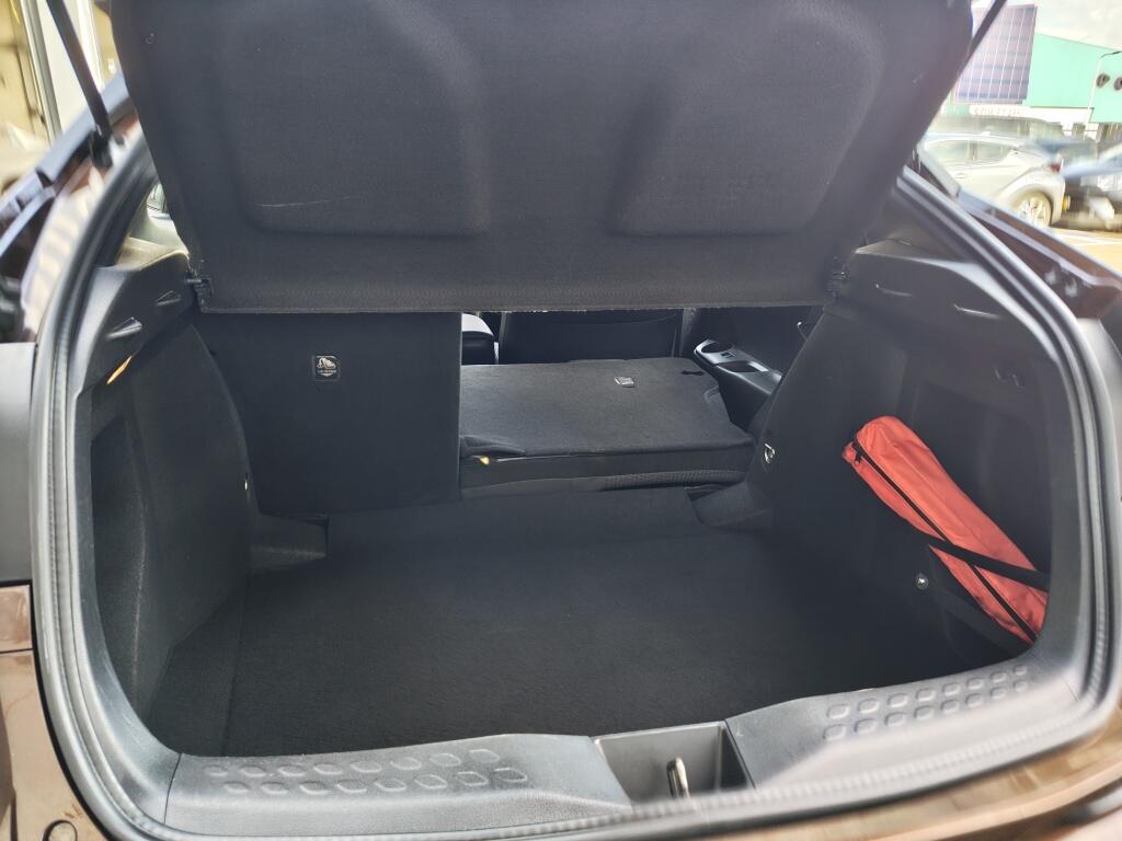 Toyota C-HR 1.8 Hybrid Dynamic | Trekhaak Afneembar | Adaptieve Cruise Control | - Image 33