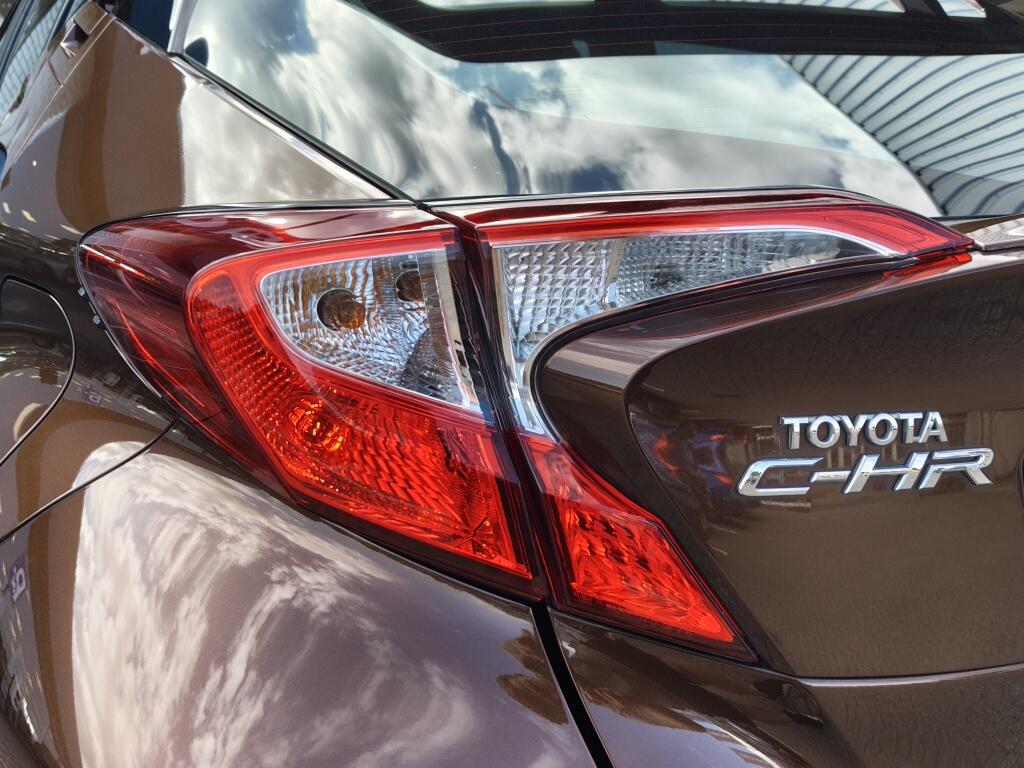 Toyota C-HR 1.8 Hybrid Dynamic | Trekhaak Afneembar | Adaptieve Cruise Control | - Image 35