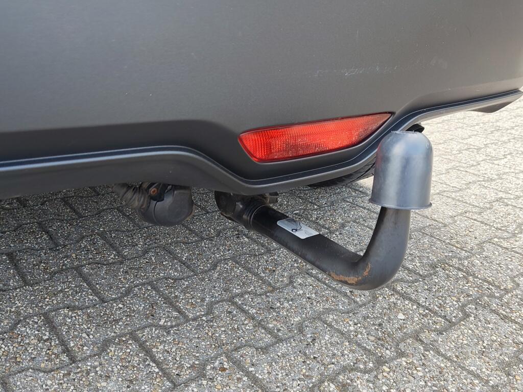 Toyota C-HR 1.8 Hybrid Dynamic | Trekhaak Afneembar | Adaptieve Cruise Control | - Image 8