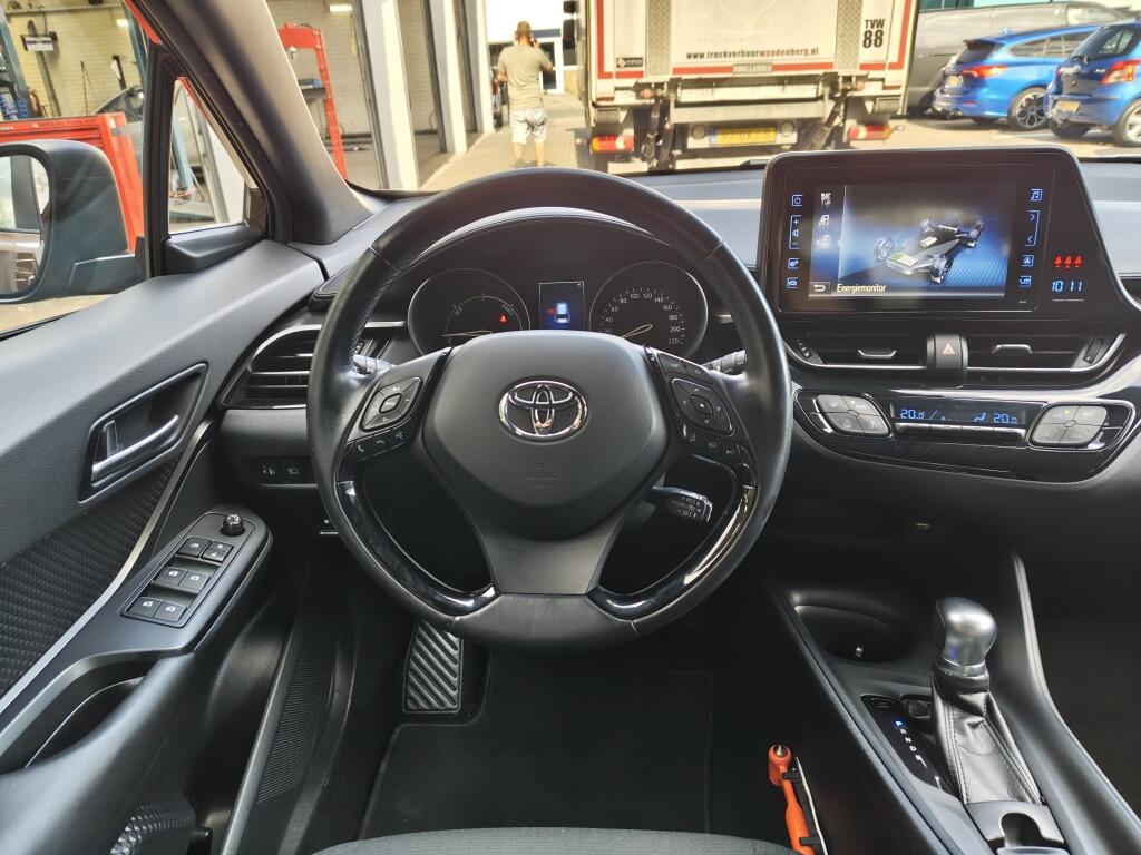 Toyota C-HR 1.8 Hybrid Dynamic | Trekhaak Afneembar | Adaptieve Cruise Control | - Image 9