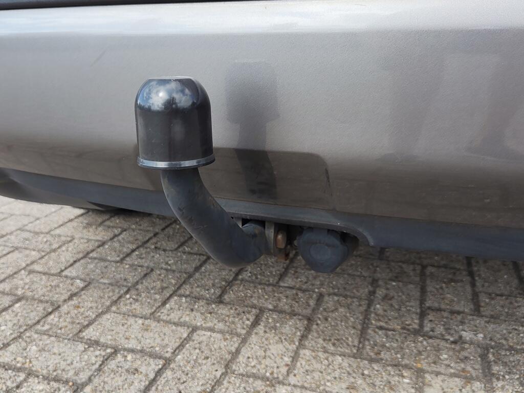 Toyota RAV4 2.5 Hybrid AWD First Edition | 360 Cam | Trekhaak 1650kg Trekgew. | Sensoren | - Image 8