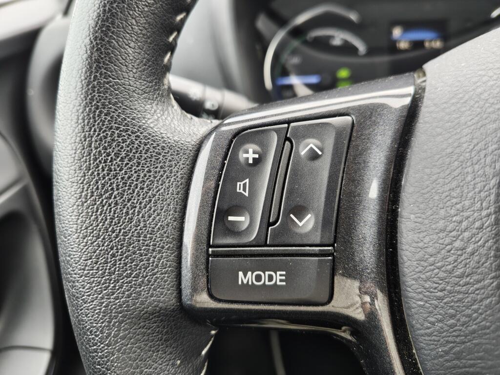 Toyota Yaris 1.5 Hybrid Y20 | Stoelverwarming | Achteruitrijcamera | - Image 12