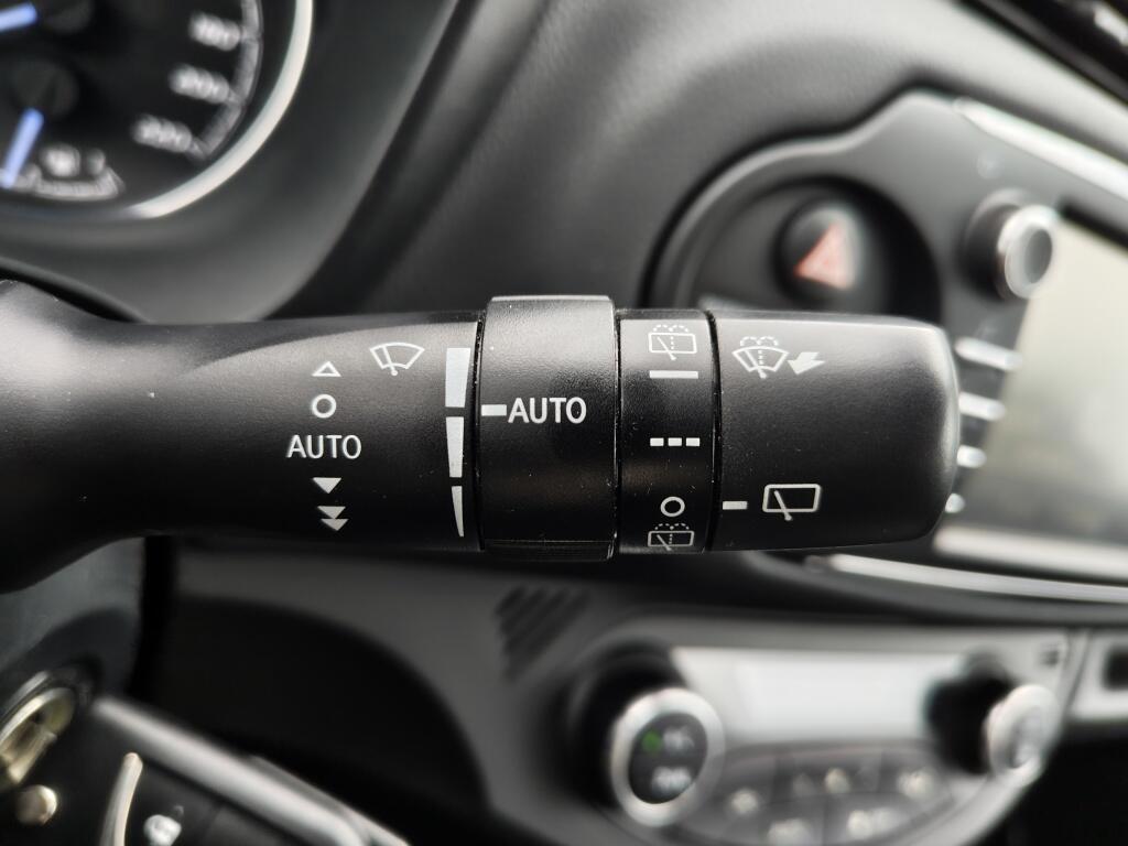 Toyota Yaris 1.5 Hybrid Y20 | Stoelverwarming | Achteruitrijcamera | - Image 15