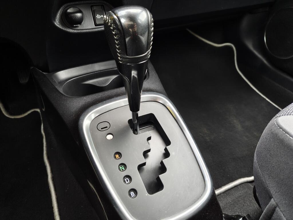 Toyota Yaris 1.5 Hybrid Y20 | Stoelverwarming | Achteruitrijcamera | - Image 21