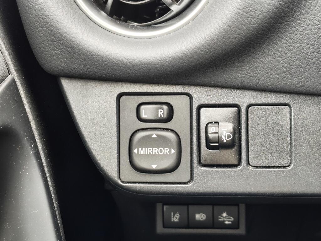 Toyota Yaris 1.5 Hybrid Y20 | Stoelverwarming | Achteruitrijcamera | - Image 24