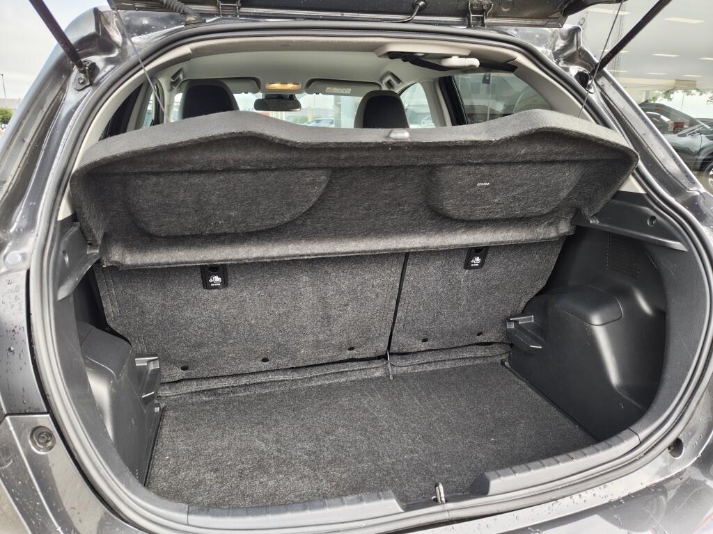 Toyota Yaris 1.5 Hybrid Y20 | Stoelverwarming | Achteruitrijcamera | - Image 31