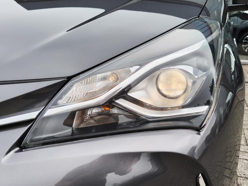 Toyota Yaris 1.5 Hybrid Y20 | Stoelverwarming | Achteruitrijcamera | - Image 33