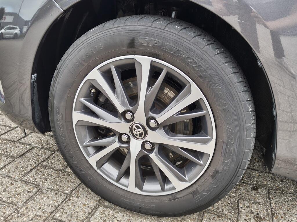 Toyota Yaris 1.5 Hybrid Y20 | Stoelverwarming | Achteruitrijcamera | - Image 36
