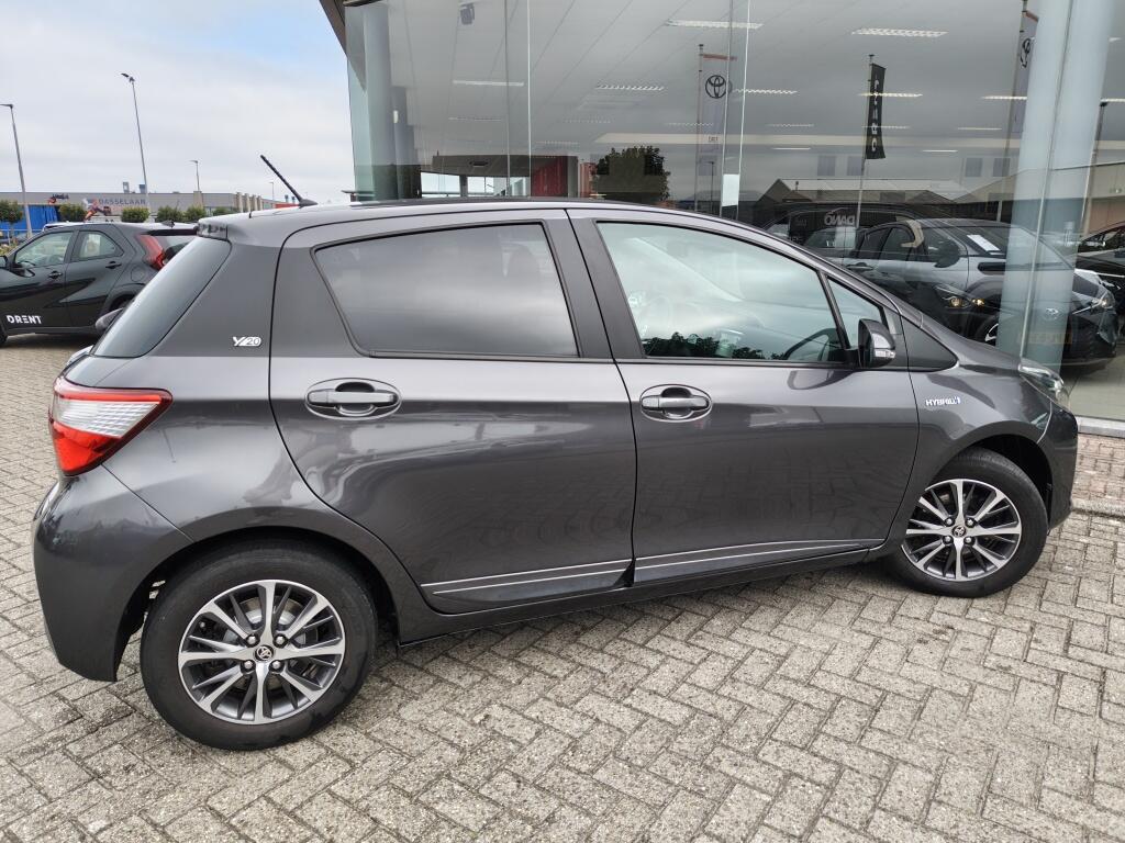 Toyota Yaris 1.5 Hybrid Y20 | Stoelverwarming | Achteruitrijcamera | - Image 4