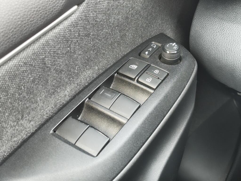 Toyota Yaris 1.5 Hybrid Executive | HUD | JBL | Navi | Sensoren v/a | Blind Spot |Stoelverwarming | - Image 24