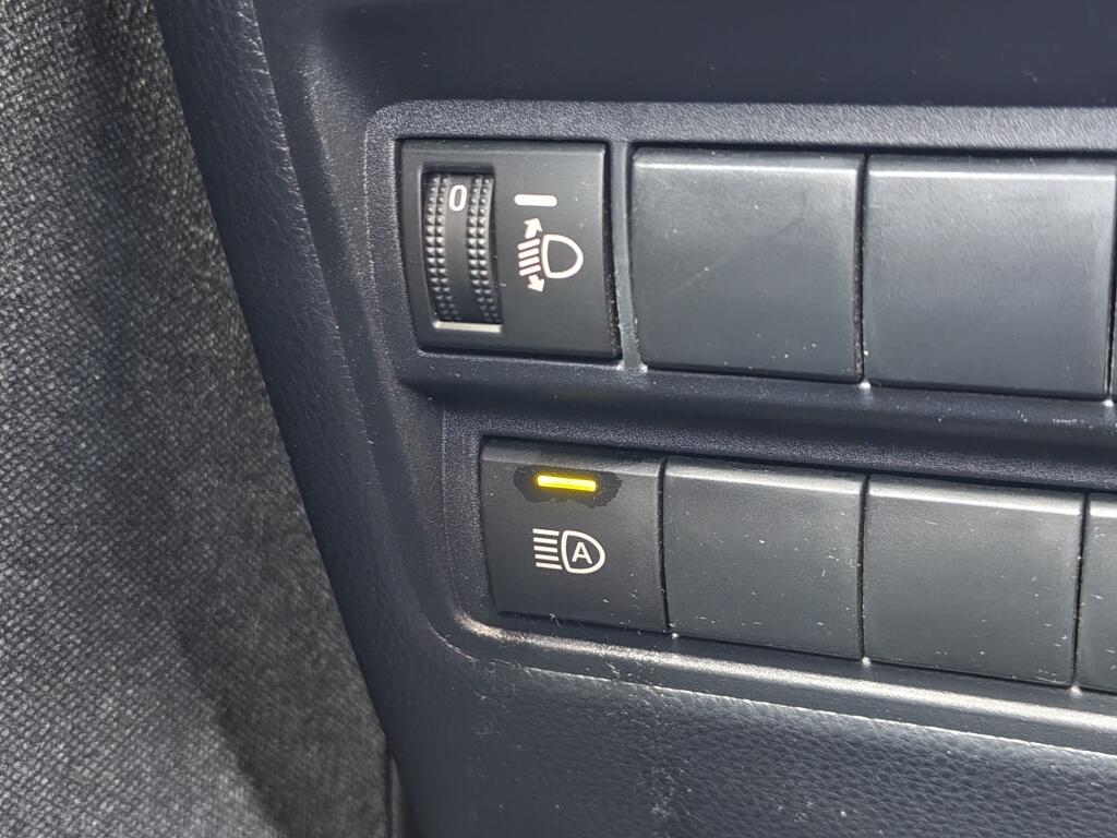 Toyota Yaris 1.5 Hybrid Executive | HUD | JBL | Navi | Sensoren v/a | Blind Spot |Stoelverwarming | - Image 25