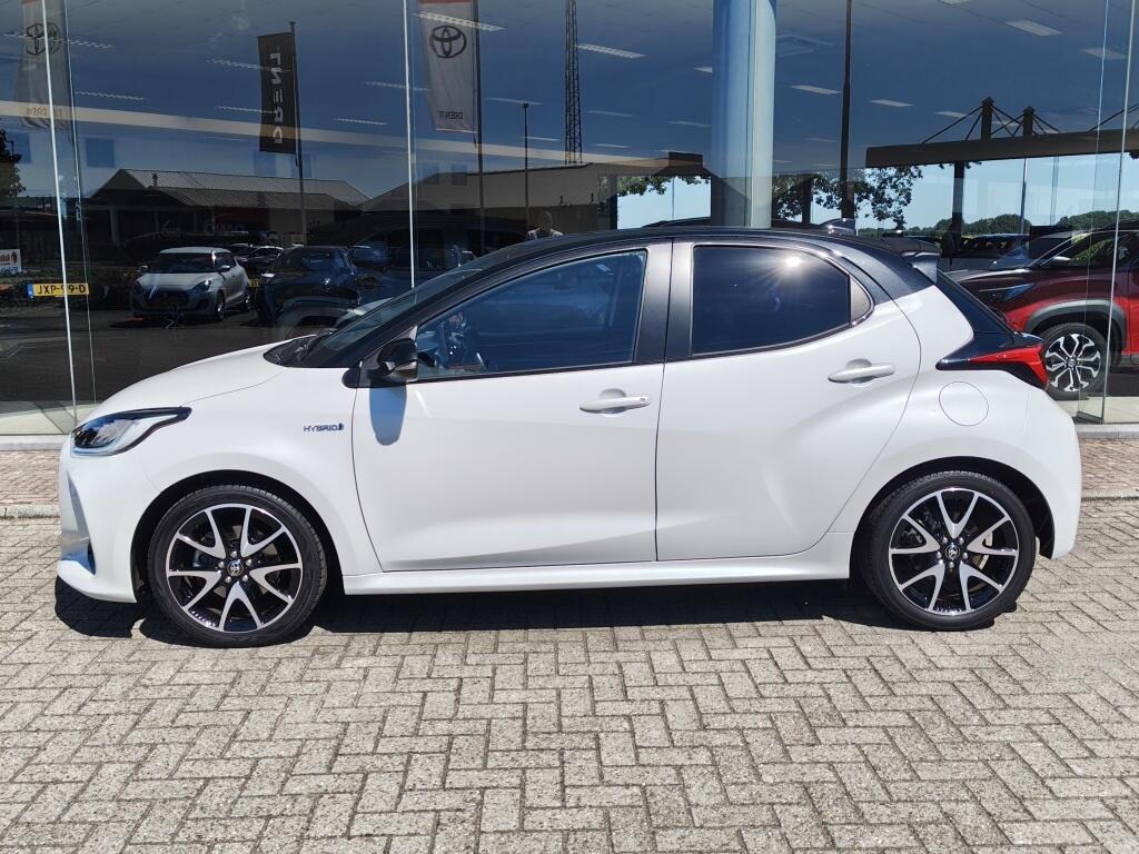 Toyota Yaris 1.5 Hybrid Executive | HUD | JBL | Navi | Sensoren v/a | Blind Spot |Stoelverwarming | - Image 3