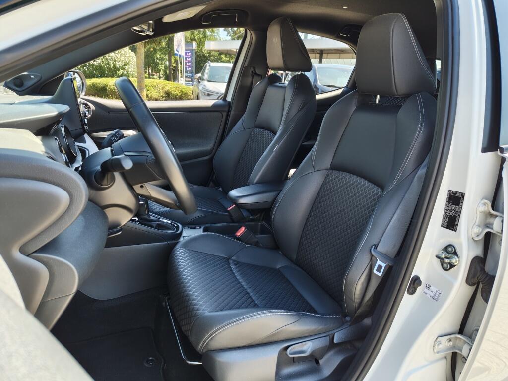 Toyota Yaris 1.5 Hybrid Executive | HUD | JBL | Navi | Sensoren v/a | Blind Spot |Stoelverwarming | - Image 30