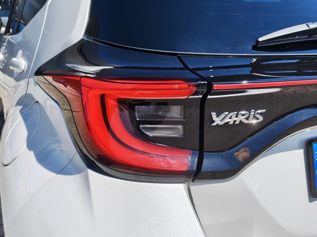 Toyota Yaris 1.5 Hybrid Executive | HUD | JBL | Navi | Sensoren v/a | Blind Spot |Stoelverwarming | - Image 37