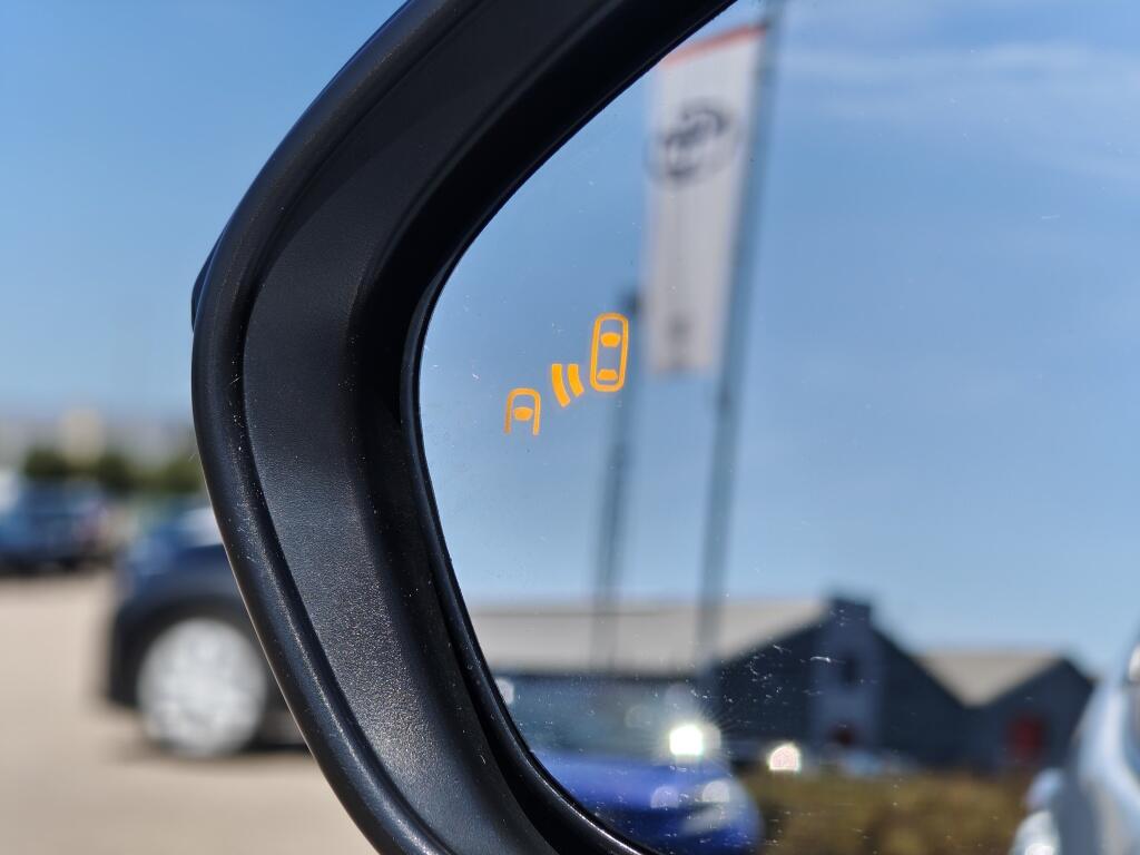 Toyota Yaris 1.5 Hybrid Executive | HUD | JBL | Navi | Sensoren v/a | Blind Spot |Stoelverwarming | - Image 39
