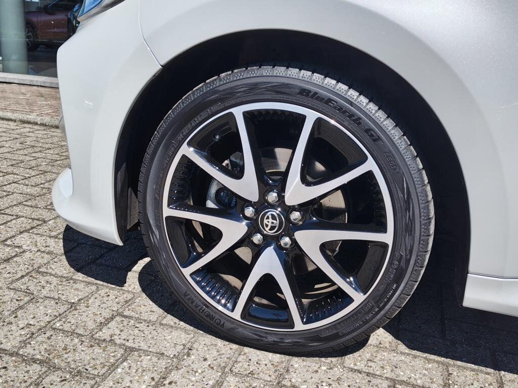 Toyota Yaris 1.5 Hybrid Executive | HUD | JBL | Navi | Sensoren v/a | Blind Spot |Stoelverwarming | - Image 41
