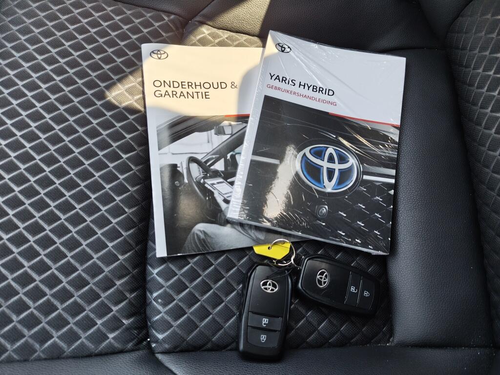 Toyota Yaris 1.5 Hybrid Executive | HUD | JBL | Navi | Sensoren v/a | Blind Spot |Stoelverwarming | - Image 43