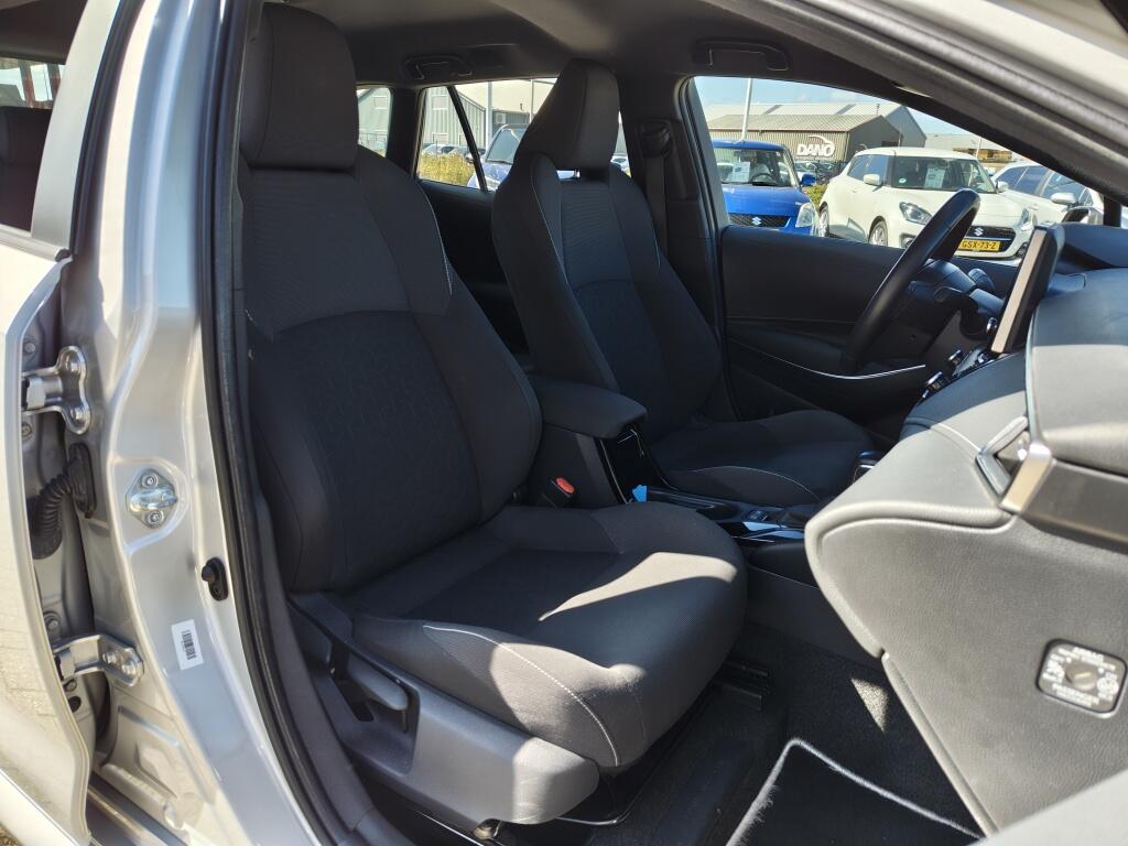 Toyota Corolla Touring Sports 1.8 Hybrid Active | Trekhaak | DAB | Andoroid Auto, Apple Carplay - Image 29