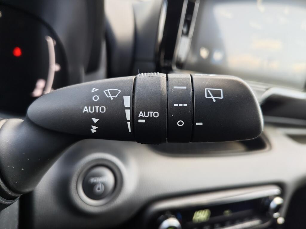 Toyota Yaris 1.5 Hybrid 115 Dynamic | Sensoren v/a | Stuur & Stoelverwarming - Image 14