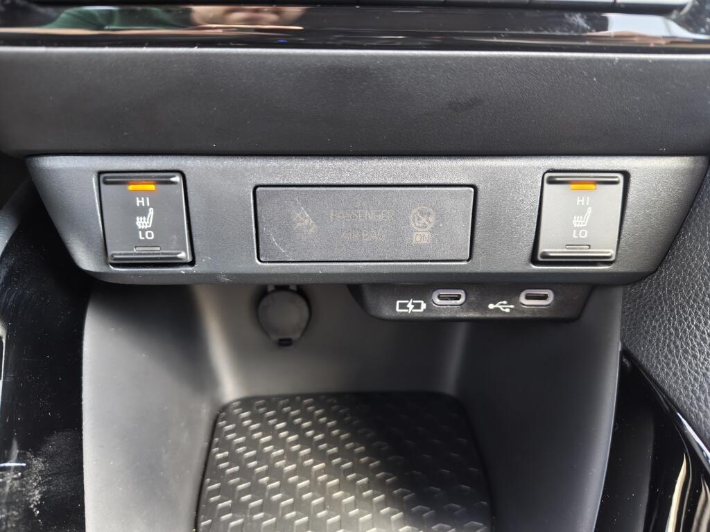 Toyota Yaris 1.5 Hybrid 115 Dynamic | Sensoren v/a | Stuur & Stoelverwarming - Image 20