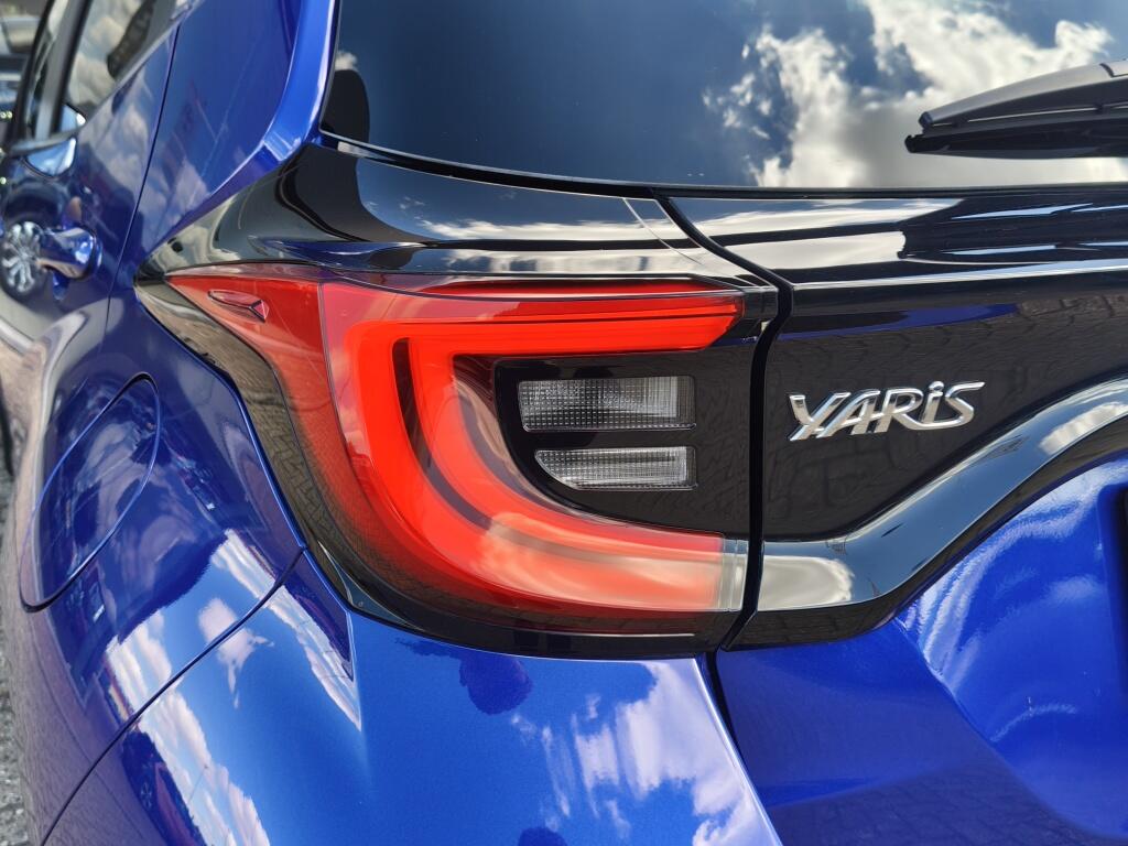 Toyota Yaris 1.5 Hybrid 115 Dynamic | Sensoren v/a | Stuur & Stoelverwarming - Image 35