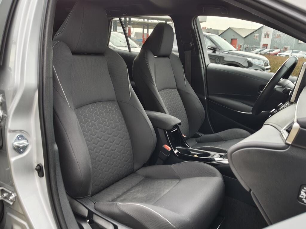 Toyota Corolla Touring Sports 1.8 Hybrid Business | Trekhaak | Android Auto, Apple Carplay | - Image 27