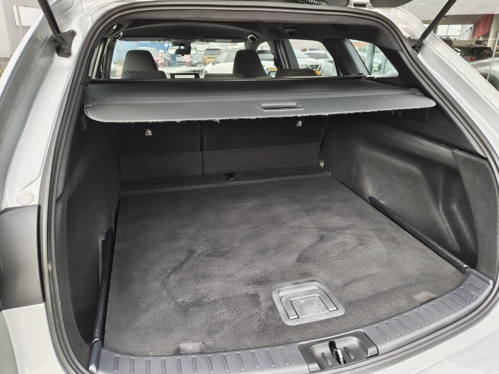 Toyota Corolla Touring Sports 1.8 Hybrid Business | Trekhaak | Android Auto, Apple Carplay | - Image 29