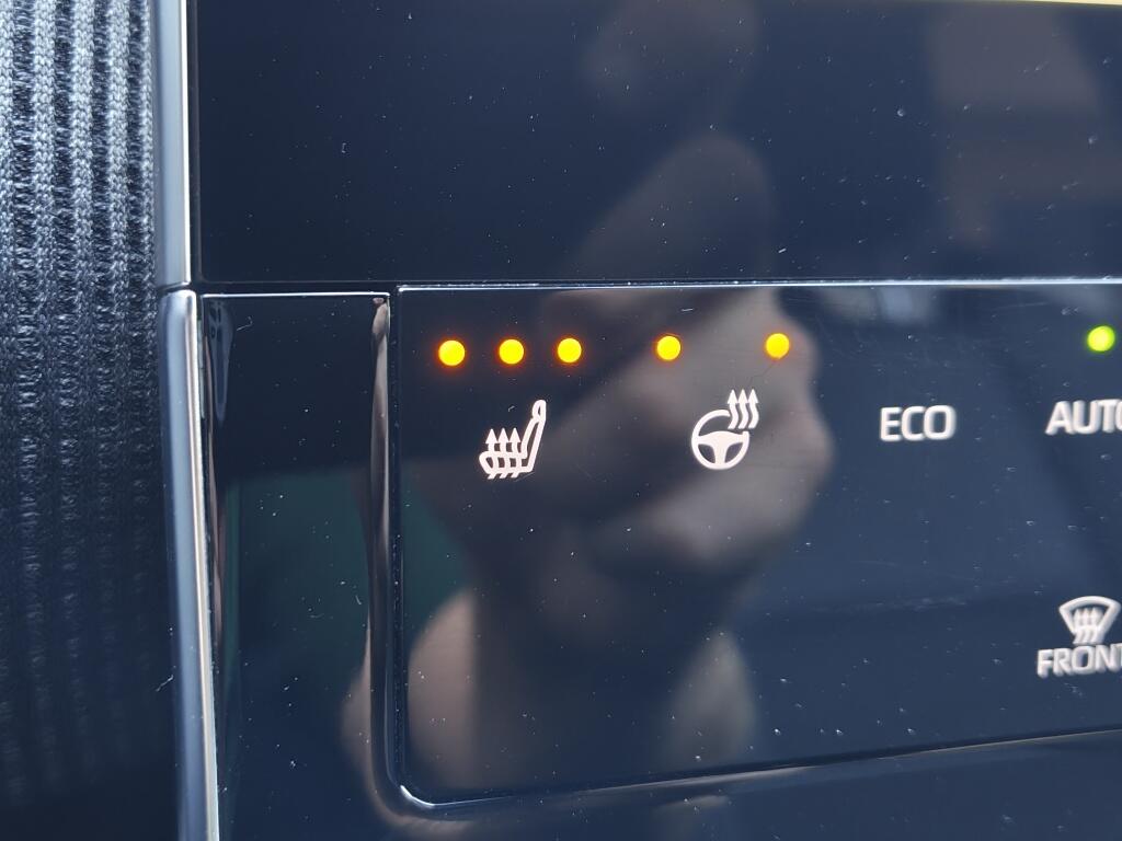 Toyota bZ4X Dynamic 71 kWh | 360 Camera | Sensoren v/a | El. Achterklep | Stoelverwarming - Image 18