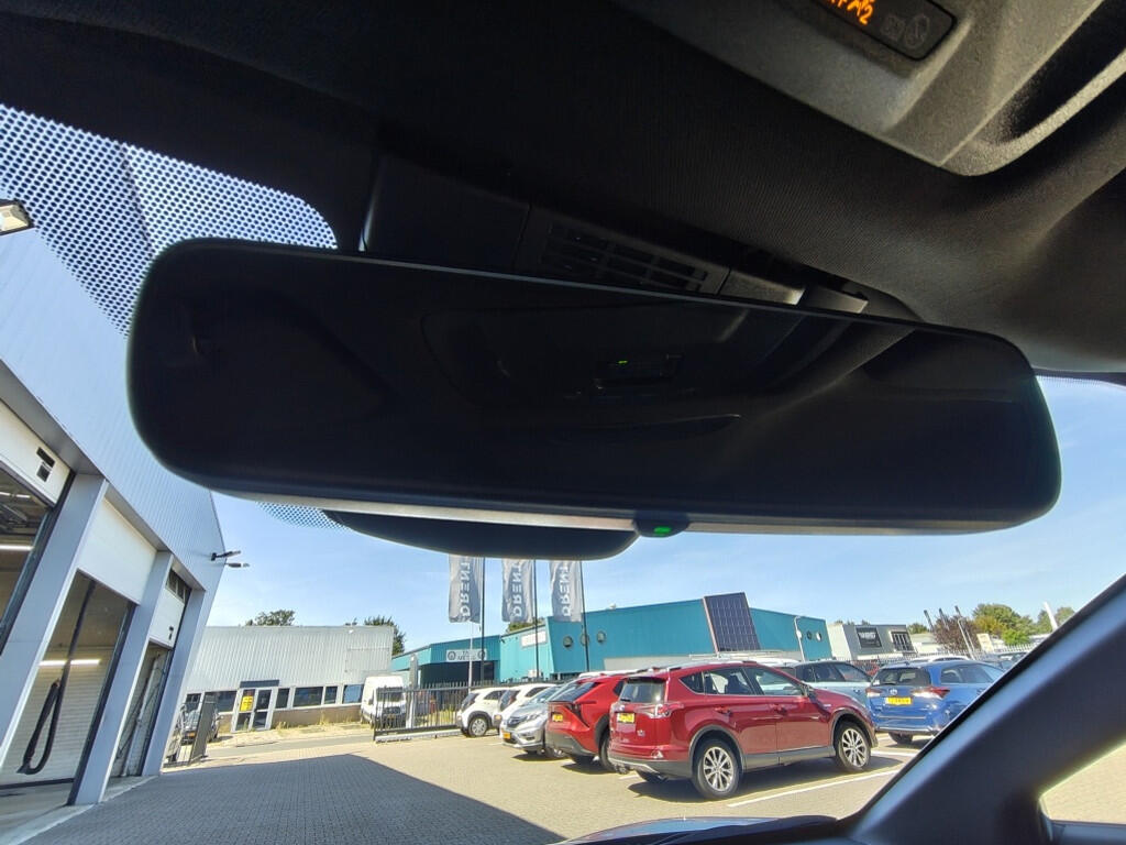 Toyota bZ4X Dynamic 71 kWh | 360 Camera | Sensoren v/a | El. Achterklep | Stoelverwarming - Image 25