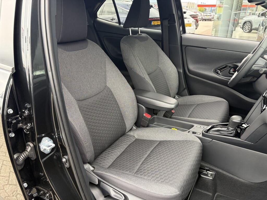 Toyota Yaris Cross 1.5 Hybrid 130 Dynamic | Comfort Pack | Sensoren v/a | Stoelverw - Image 28