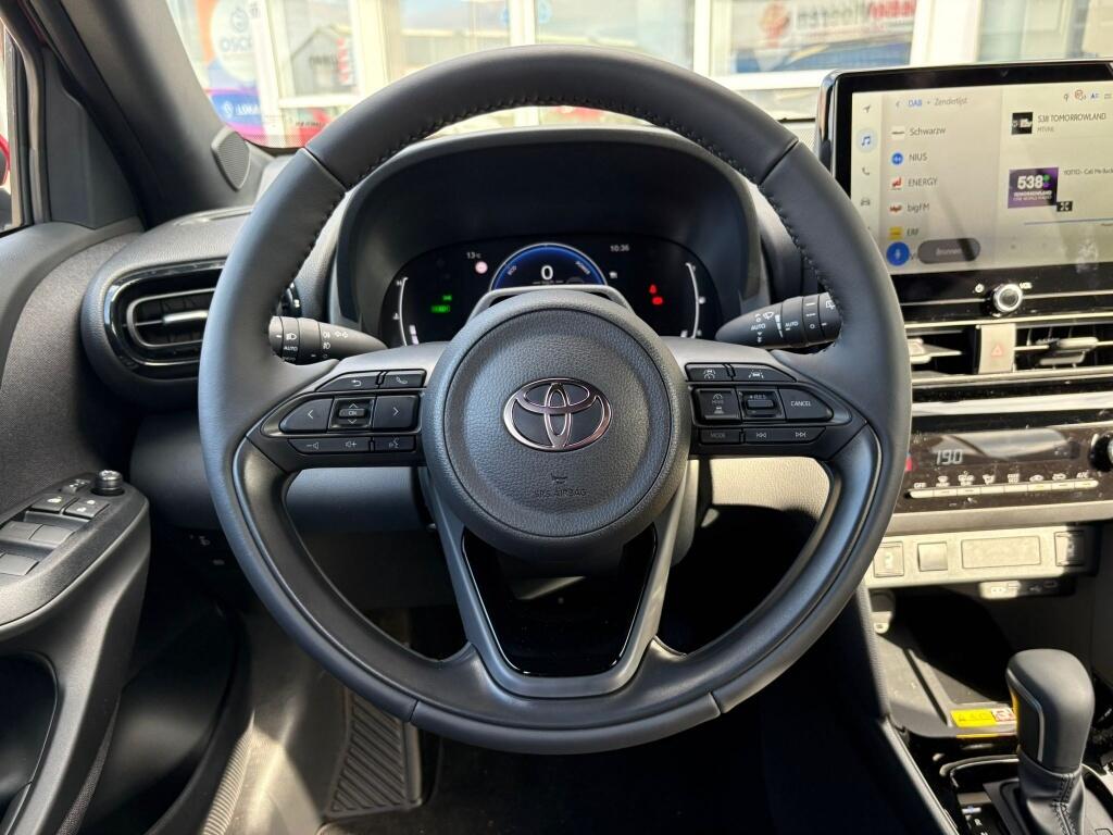 Toyota Yaris Cross 1.5 Hybrid 130 Dynamic | Comfort Pack | Sensoren v/a | Stoelverw - Image 9