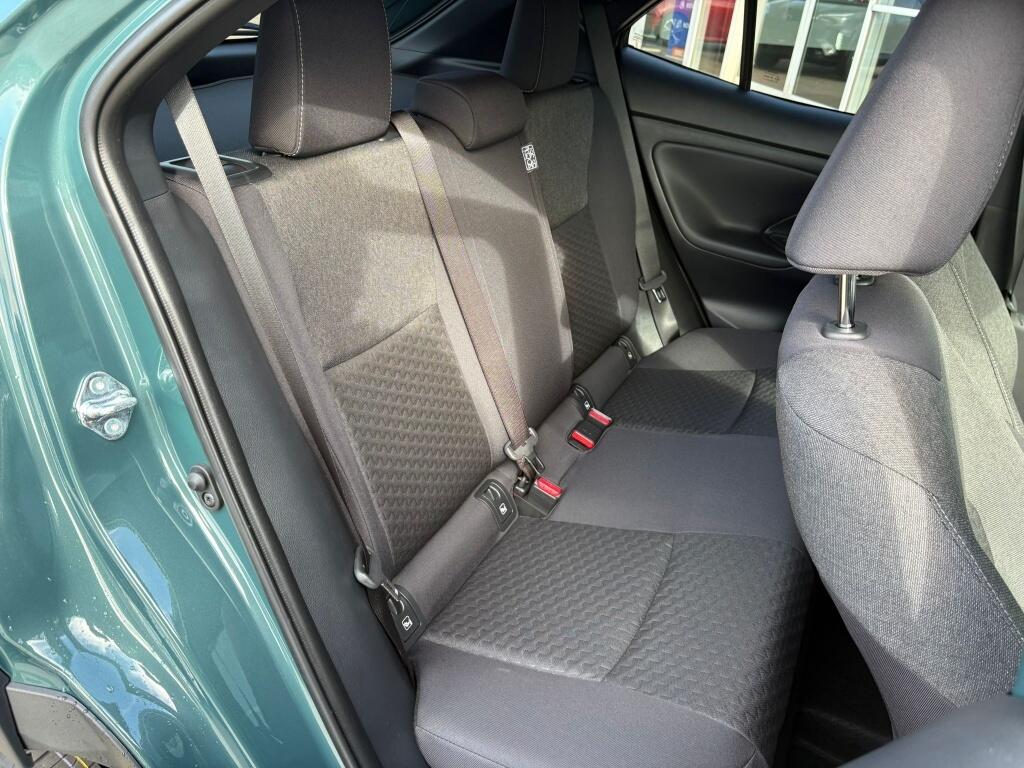 Toyota Yaris Cross 1.5 Hybrid 130 Dynamic | Comfort Pack | Sensoren v/a | Stoelverw - Image 30