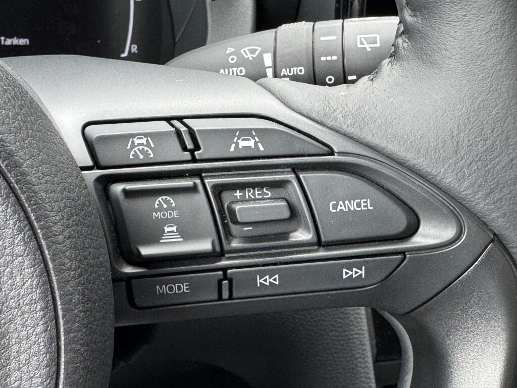 Toyota Yaris Cross 1.5 Hybrid 130 Dynamic | Comfort Pack | Sensoren v/a | Stoelverw - Image 12