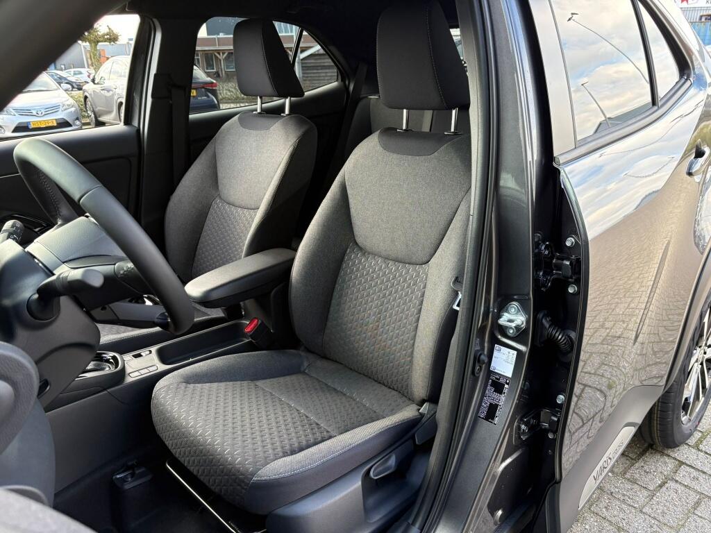 Toyota Yaris Cross 1.5 Hybrid 130 Dynamic | Comfort Pack | Sensoren v/a | Stoelverw - Image 26