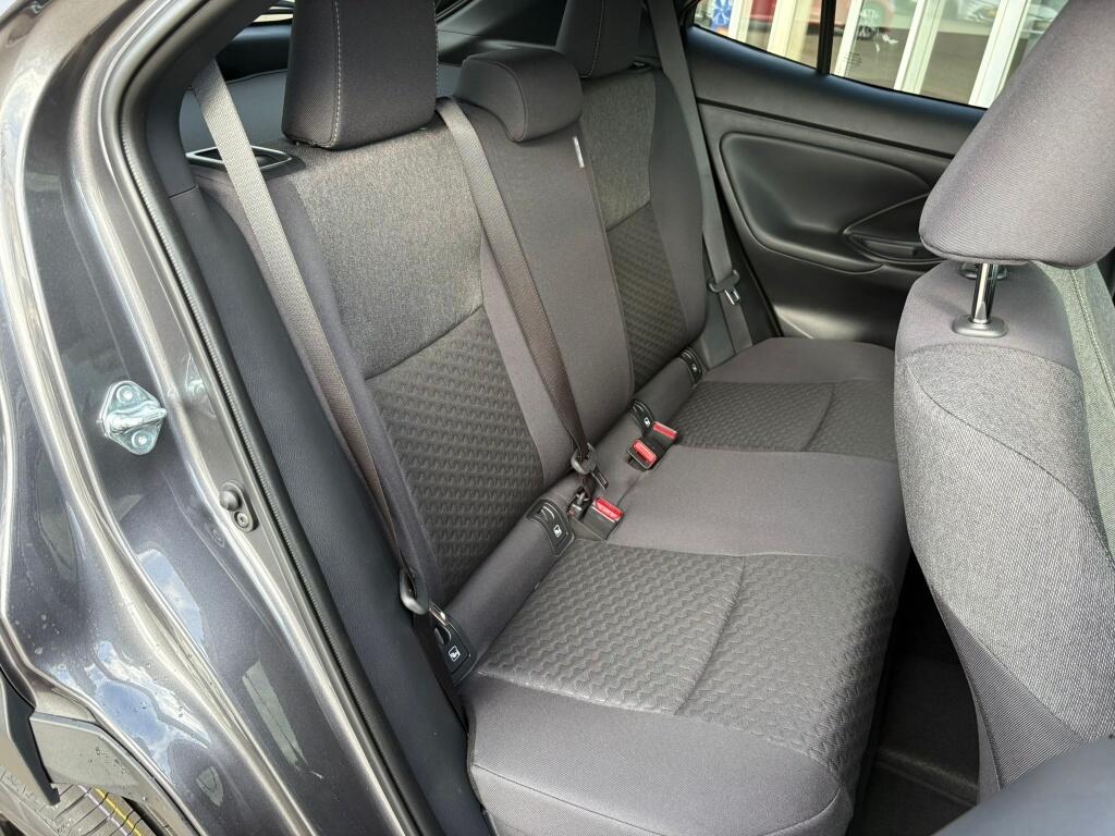 Toyota Yaris Cross 1.5 Hybrid 130 Dynamic | Comfort Pack | Sensoren v/a | Stoelverw - Image 29