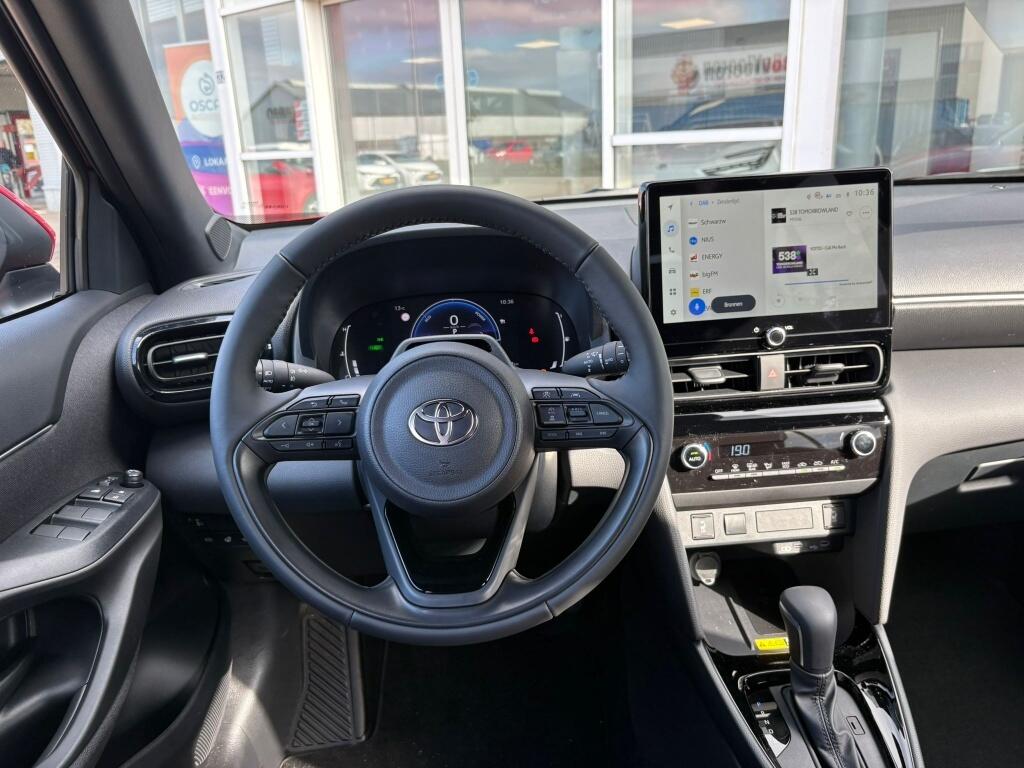Toyota Yaris Cross 1.5 Hybrid 130 Dynamic | Comfort Pack | Sensoren v/a | Stoelverw - Image 8
