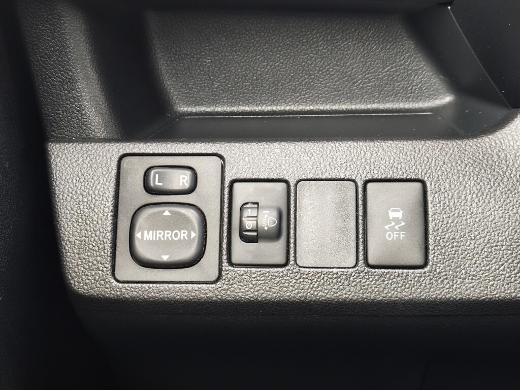 Toyota Verso-S 1.3 VVT-i Aspiration Automaat | Trekhaak |  Navi | Camera - Image 20