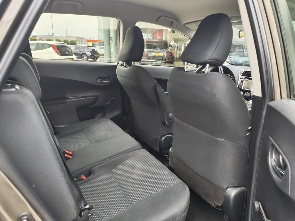 Toyota Verso-S 1.3 VVT-i Aspiration Automaat | Trekhaak |  Navi | Camera - Image 24