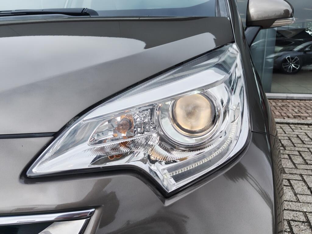Toyota Verso-S 1.3 VVT-i Aspiration Automaat | Trekhaak |  Navi | Camera - Image 28