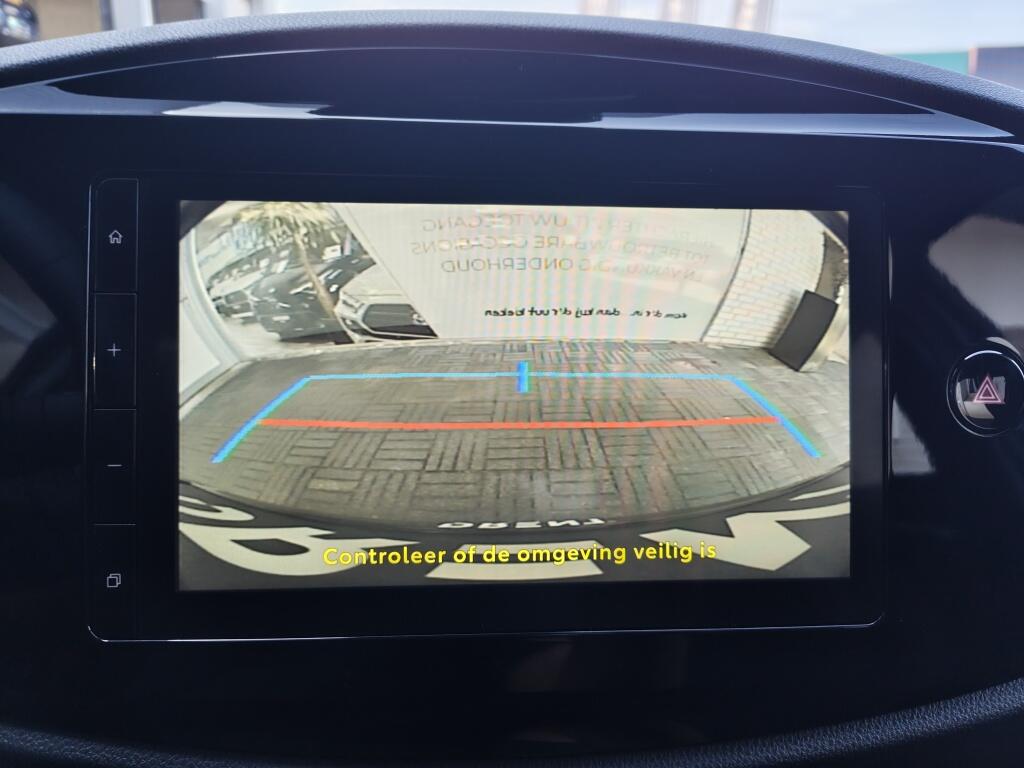 Toyota Aygo X Hybrid 115 Play | Lichtmetaal | Stoelverwarming | Draadloze Telefoonlader - Image 17