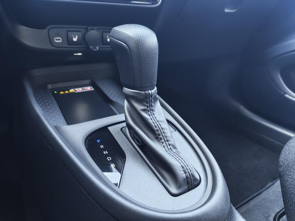 Toyota Aygo X Hybrid 115 Play | Lichtmetaal | Stoelverwarming | Draadloze Telefoonlader - Image 20