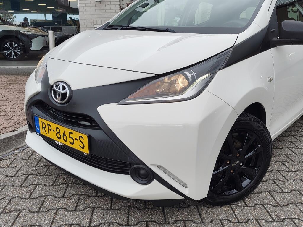 Toyota Aygo 1.0 VVT-i x-fun | Cruise Control | Lichtmetalen velgen | Airco - Image 2