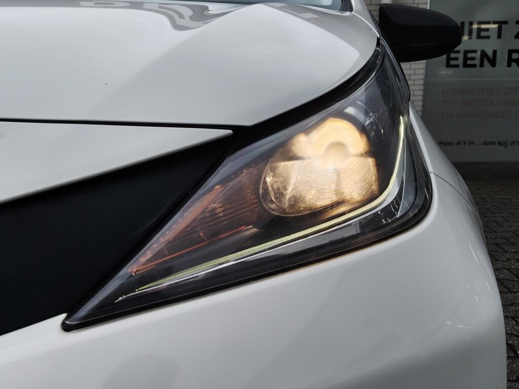 Toyota Aygo 1.0 VVT-i x-fun | Cruise Control | Lichtmetalen velgen | Airco - Image 30
