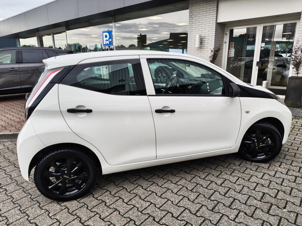 Toyota Aygo 1.0 VVT-i x-fun | Cruise Control | Lichtmetalen velgen | Airco - Image 5