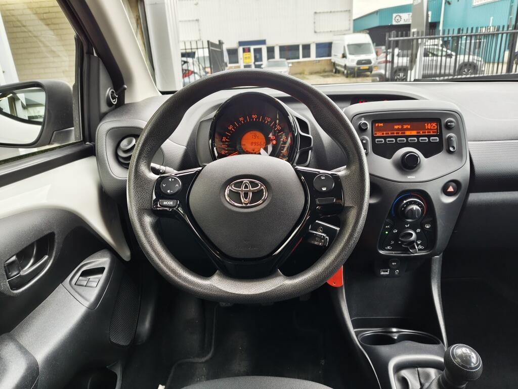 Toyota Aygo 1.0 VVT-i x-fun | Cruise Control | Lichtmetalen velgen | Airco - Image 8