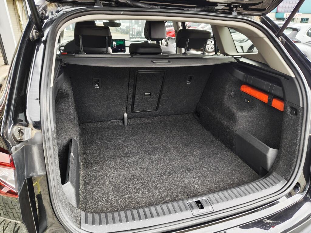 Skoda Enyaq iV 80 | SOH 89.2% | Adaptieve Cruise | Trekhaak | Stoel-Stuurverwarming | Warmtepomp - Image 36