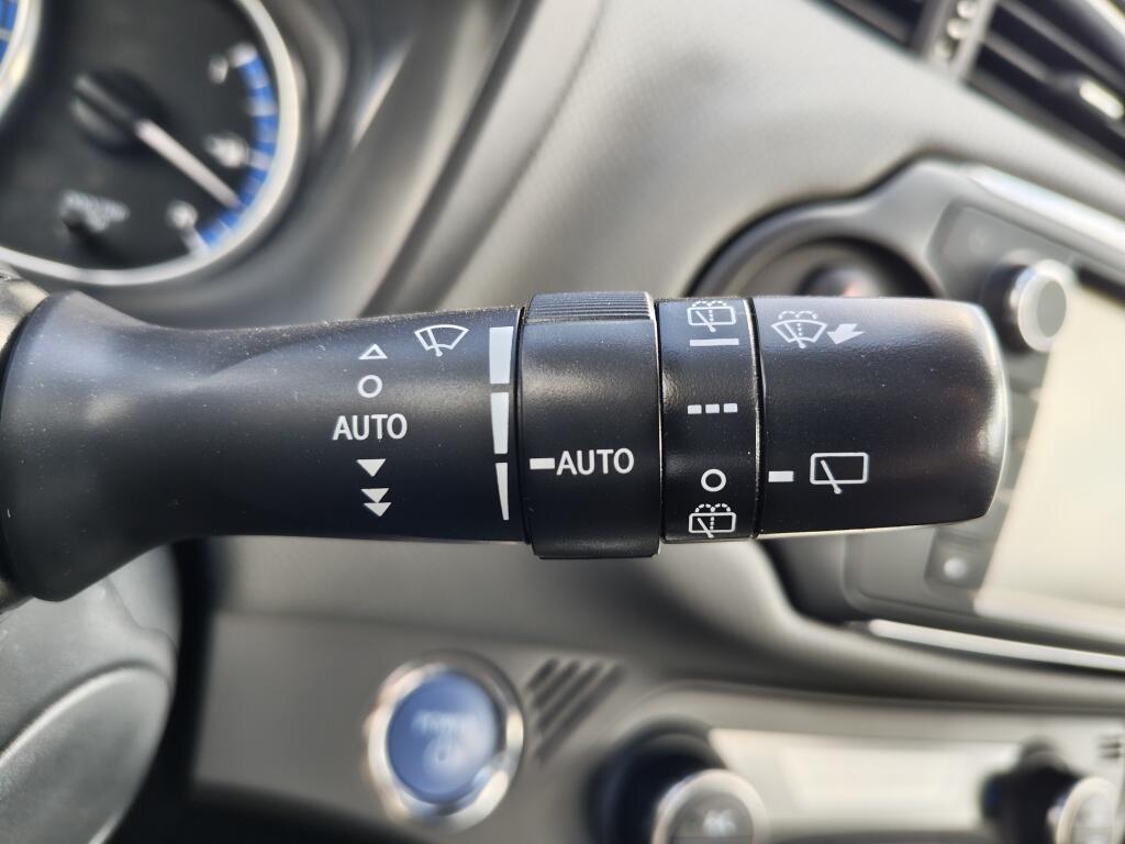 Toyota Yaris 1.5 Full Hybrid Dynamic | Cruise Control | Keyless Entry & Start | Airco - Image 12