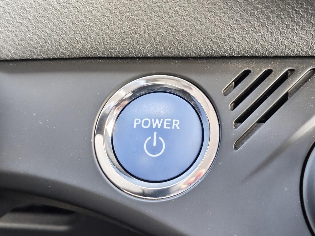 Toyota Yaris 1.5 Full Hybrid Dynamic | Cruise Control | Keyless Entry & Start | Airco - Image 22