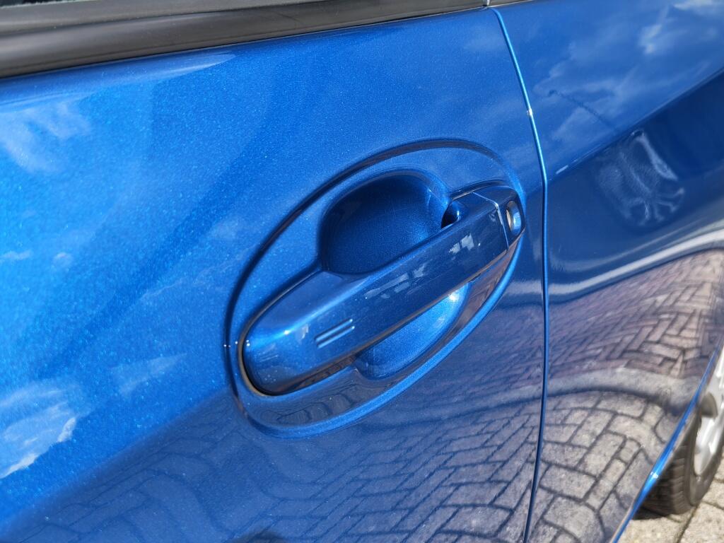 Toyota Yaris 1.5 Full Hybrid Dynamic | Cruise Control | Keyless Entry & Start | Airco - Image 33